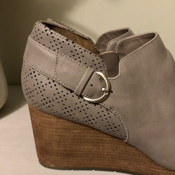 Dr Scholl’s Wedge Ankle Boots Size 11 Like New - Picture 2 of 9